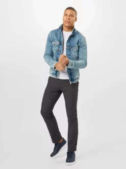 TOM TAILOR Denim Chinos Regular Pantalon Chino Homme Anthracite / Gris Foncé -Soldes TOM TAILOR Denim 2023 2a9048a4a62910c561e2f43b41ad521b scaled