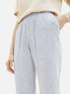 TOM TAILOR Denim Pantalons En Toile Effilé Pantalon Femme Bleu Marine / Bleu Clair -Soldes TOM TAILOR Denim 2023 3388bb77445692dd8673bd8ec1af47fe scaled