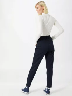 TOM TAILOR Denim Chinos Loosefit Pantalon Chino Femme Bleu Nuit -Soldes TOM TAILOR Denim 2023 ded88b238fc946ced708250acb9b60bf scaled