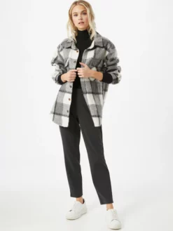 TOM TAILOR Denim Chinos Loosefit Pantalon Chino Femme Gris Foncé -Soldes TOM TAILOR Denim 2023 ed1182daa924f0771e2f1b780d1ceead scaled